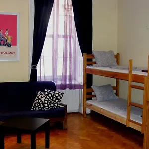 11th Hour Cinema Hostel Budapest